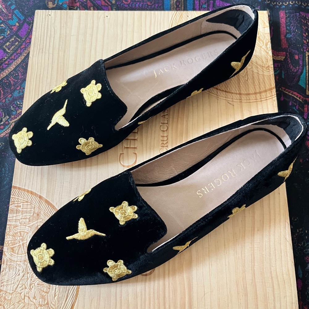 Gorgeous Jack Rogers Black Suede Loafers with Gold Hummingbirds & Turtles Sz 8